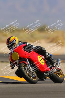 media/Oct-08-2022-SoCal Trackdays (Sat) [[1fc3beec89]]/Turn 16 (125pm)/